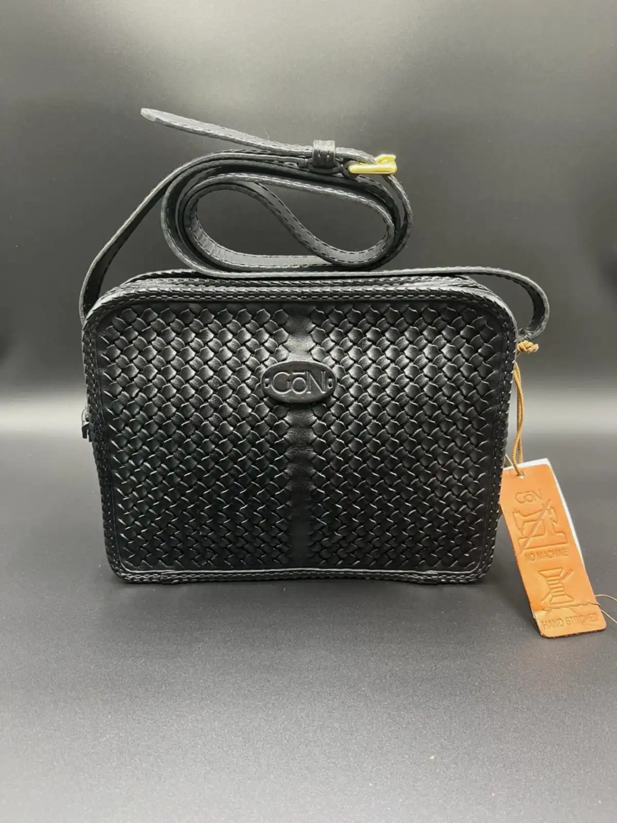 Gön Çapraz Askılı Hakiki Deri Kadın Çantası 