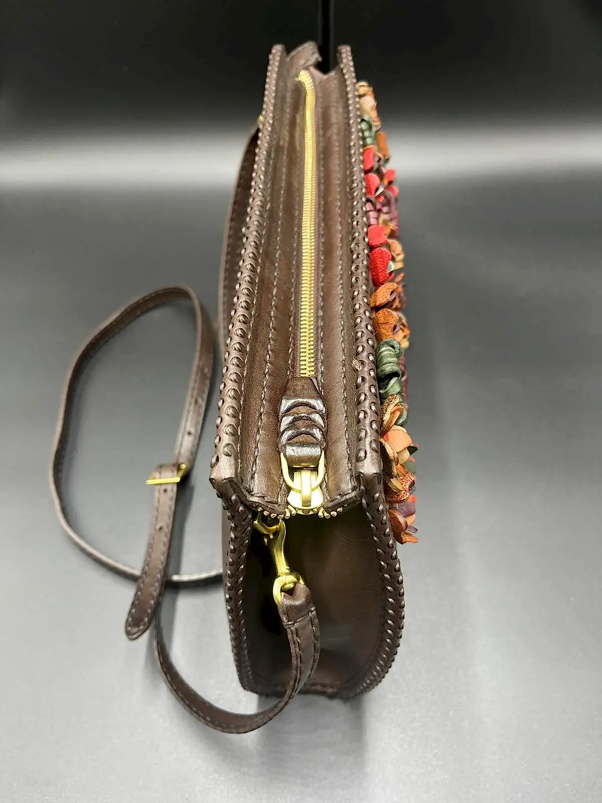 Gön Çapraz Askılı Hakiki Deri Kadın Çantası